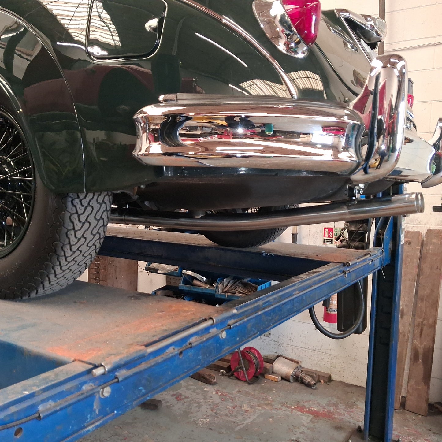 Jaguar Mark I Manifold and System